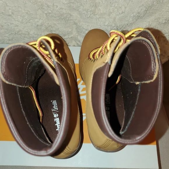 Timberland Women's Allington 6-inch Lace-up Boots - Picture 7 of 9